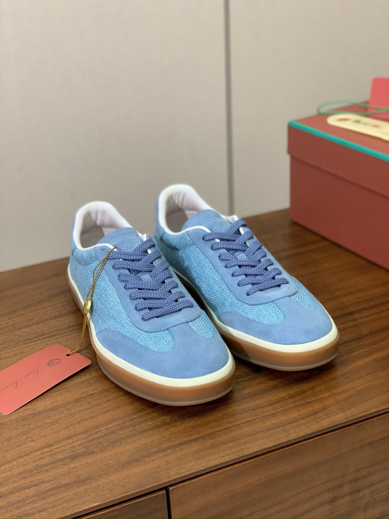 L0r0 P1ana sneakers